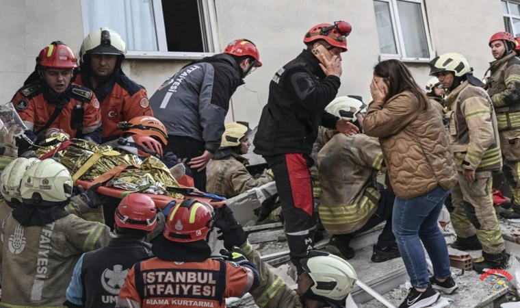 Maltepe’de 7 katlı binada çökme: Enkaz altında kalanlar var