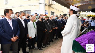 Tuzla Belediye Başkanı'nın annesi son yolculuğuna uğurlandı