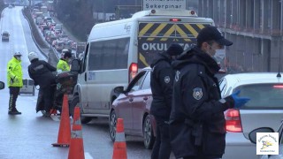 Tuzla'daki Denetimde Araması Olan 51 Kişi Yakalandı