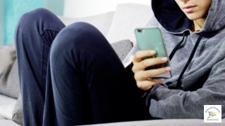 Hostes Vaadiyle Genç Kızı Nasıl Kandırmaya Çalıştı?