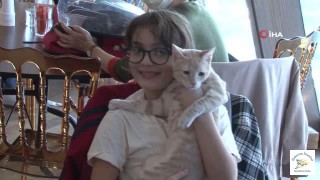 Üsküdar'da Hayvanları Koruma Gününe özel boğaz turu jesti