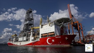 "Yavuz" gemisi İstanbul Boğazı'ndan geçti