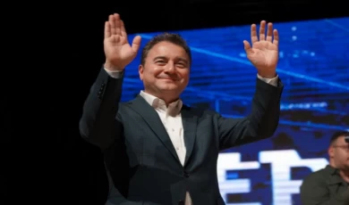 Davos’ta Babacan tur sürüyor