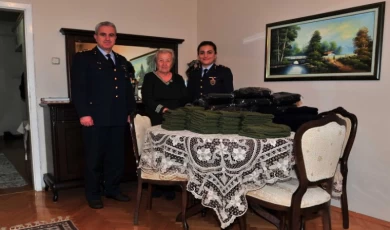 Hatice Teyze’den Mehmetçik’i ısıtan hediye