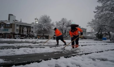 Konya’da ’kar ve buzlanma’ mesaisi