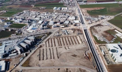 Bakanlar ’Ekşioğlu Vakfı Konteyner Kenti’ni inceledi