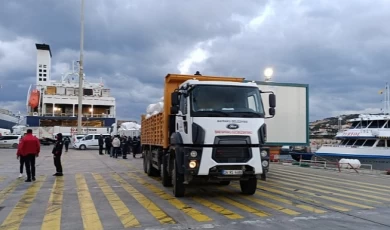 Bayraklı depremzedeler için tek yürek oldu