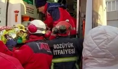 Bozüyük ekibi 100. saatte nefes oldu