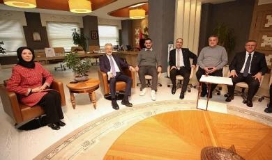 CHP Bursa Gençlik Kolları’ndan Başkan Erdem’e ziyaret