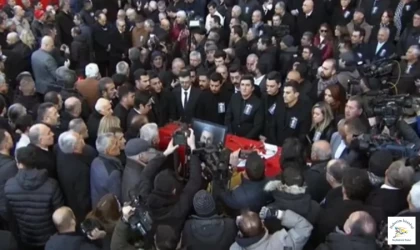 Deniz Baykal bugün son yolculuğuna uğurlanıyor