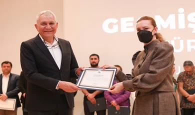 Deprem bölgesinden dönen DEÜ ekibine teşekkür belgesi