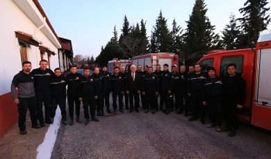 Deprem Kahramanları Anlattı; İlhan, “Cehennem Çukurundan Bir Hayatı Kurtarmanın Mutluluğu Anlatılamaz”