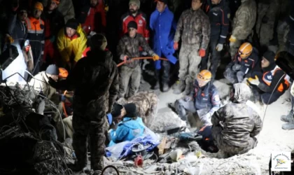 Depreminin 4. gününde kahreden tablo: Can kaybı 12 bini aştı