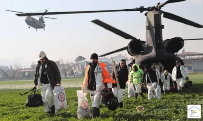 Ellerinde kazma, küreklerle geldiler. Hataya Işık Olmak İçin