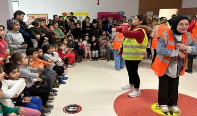 Gaziantep’te depremzedelere ’engelsiz’ destek