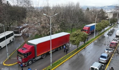 Gölcük Yardımda Yarışıyor