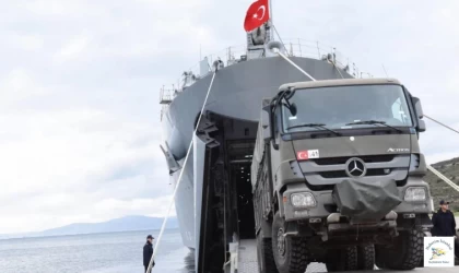 Hatay'a Yerli ilk acil müdahale gemileri yola çıktı.