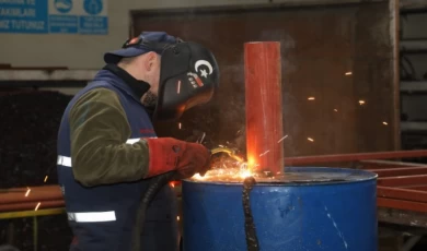 İzmit’ten Adıyaman’a portatif soba desteği sürüyor