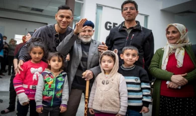 Josef De Souza’dan depremzedelere moral