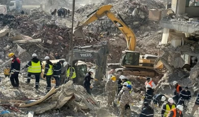 Kayseri Kocasinan’dan afetzedelere yardım atağı