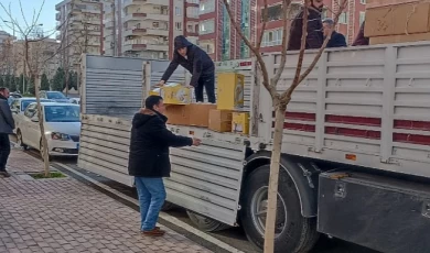 Lüleburgaz Belediyesi Yardım Tırları Bölgeye Ulaştı