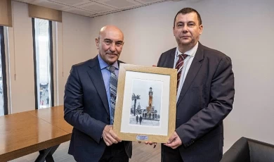 Macaristan İstanbul Başkonsolosu Başkan Soyer’i ziyaret etti