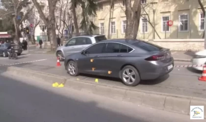 Üsküdar'da araca silahlı saldırı