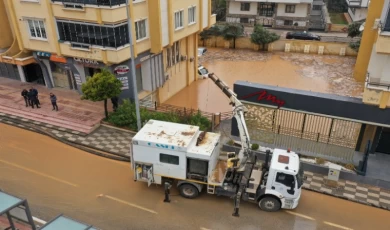 Antep’te kuvvetli yağış nöbeti