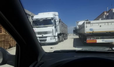 Bilecik’te yolları işgal edilen köylüler dertli!