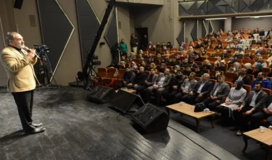 Bursa Yıldırım’da Erzincanlı’dan eşsiz şiir ziyafeti