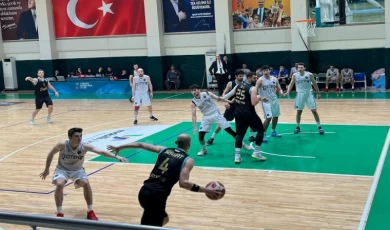 Çayırova Belediyesi geçit vermedi