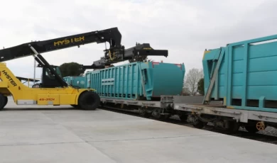 Evsel atıklar Manisa’da özenle taşınıyor