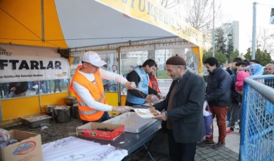 Gaziantep iftarda 15 bin kişiyi ağırlıyor