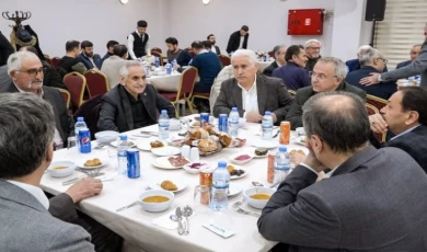 Hacılar Vakfı’ndan iftar yemeği