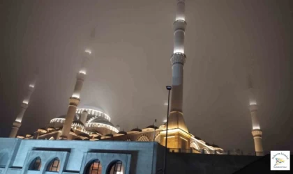 İstanbul'u sis kapladı