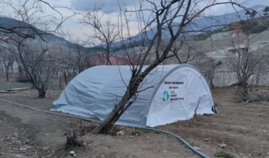 İzmit’ten bölgeye çadır desteği sürüyor