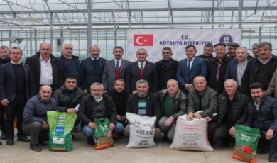 Kütahya’da üretici çiftçiye tohum desteği