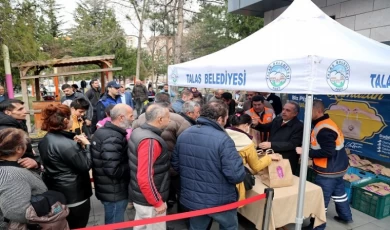 Mustafa Yalçın mutfakta hünerlerini sergiledi