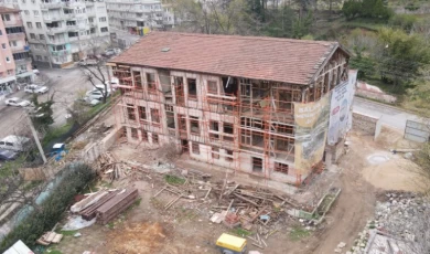 Bursa Yıldırım’da tarihi köşk ayağa kalkıyor