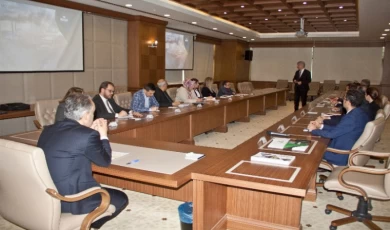 BUSİAD’dan Başkan Aktaş’a sunum