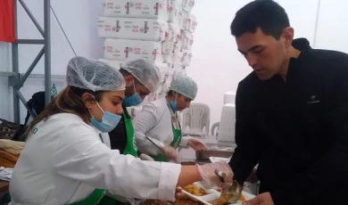 Çankaya Belediyesi İftarda Engelli Vatandaşları ve Ailelerini Konuk Etti