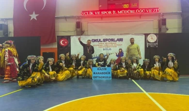 Diyarbakır halk oyunları ’Bölge’ şampiyonu oldu