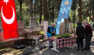 Kabir ziyaretlerinde Manisalıları Büyükşehir’in sıcak yüzü karşıladı