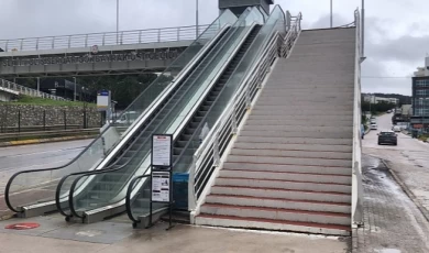 Umuttepe Yerleşkesi B Kapısı’nda yürüyen merdiven bakıma alındı