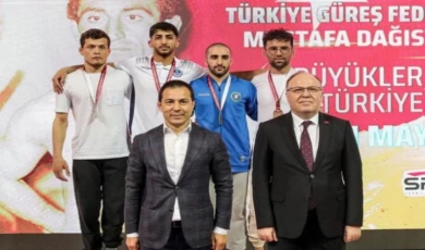 Güreşçiler Türkiye Şampiyonası’ndan 2 madalya çıkardı