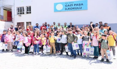 Hataylı depremzedelere çocuklara Alinur Aktaş morali