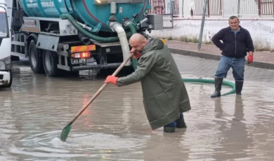 Manisa Turgutlu’da ’sağanak’ seferberliği