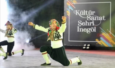 İnegöl’de ’Halk Dansları’ndan muhteşem gece