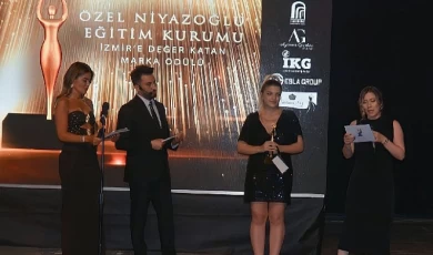 Niyazoğlu Özel Eğitim’e İzmir’e Değer Katan Marka Ödülü
