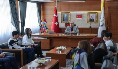 Sivaslı LGS birincileri Başkan Bilgin’le buluştu